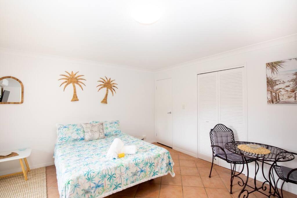 Gorgeous Studio + 100M To Beach + Pool Point Lookout Bagian luar foto